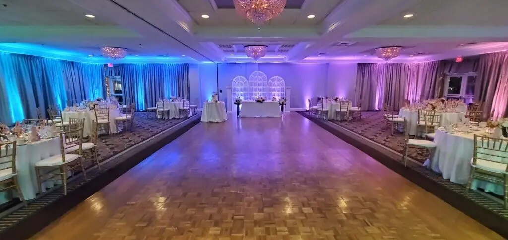 Wedding celebration and lighting at Salem Waterfront Hotel, gallery photo 13