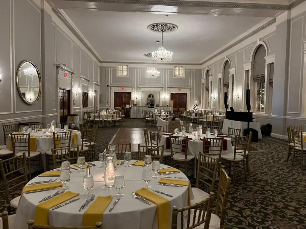 Wedding celebration and lighting at Hawthorne Hotel, gallery photo 16