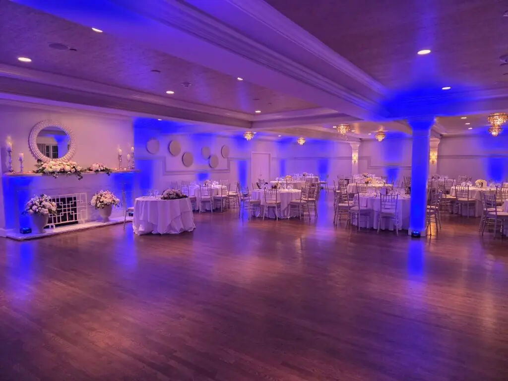 Wedding celebration and lighting at Saphire Estate, gallery photo 3