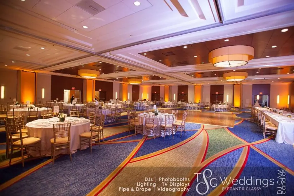 Wedding celebration and lighting at Marriott Longwharf, gallery photo 2