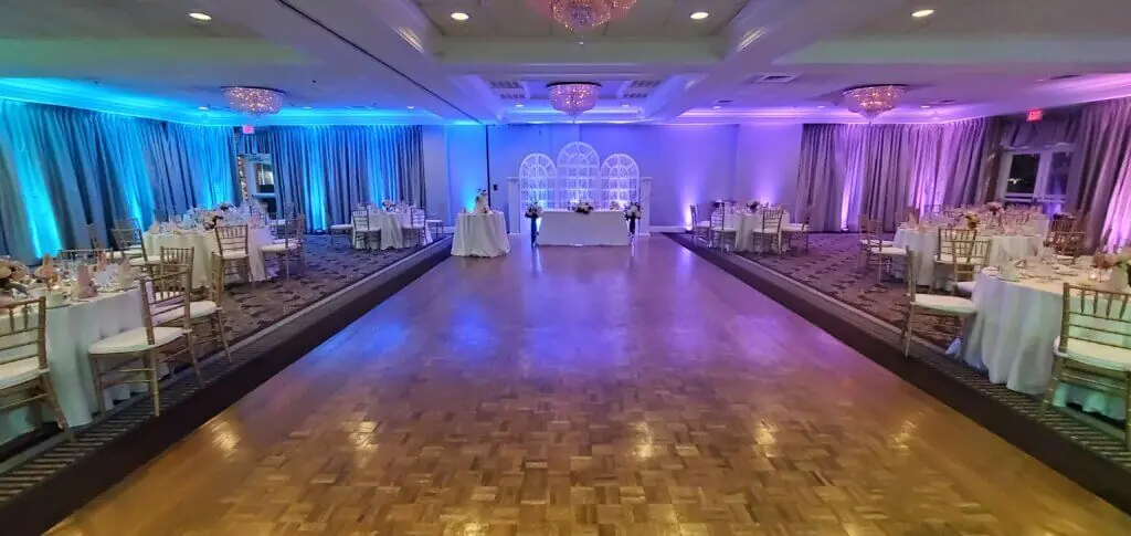 Wedding celebration and lighting at Salem Waterfront Hotel, gallery photo 16