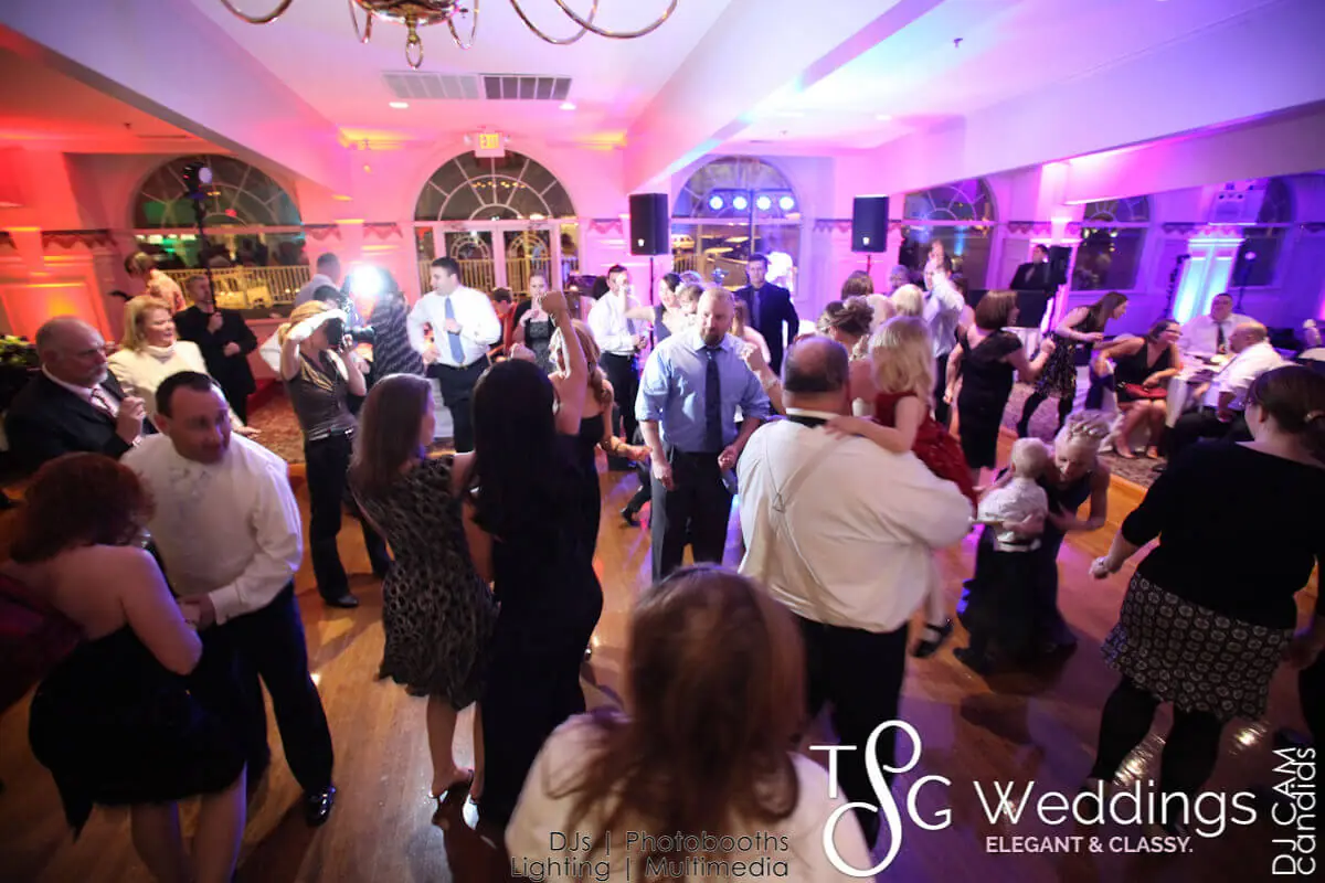 Wedding lighting at DiBurros Function Facility