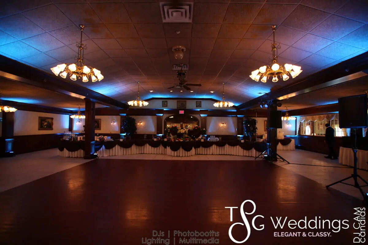 Wedding lighting at Aqua Turf