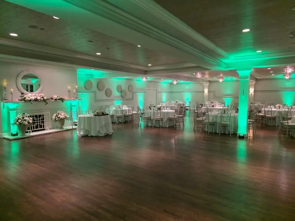 Wedding celebration and lighting at Saphire Estate, gallery photo 4