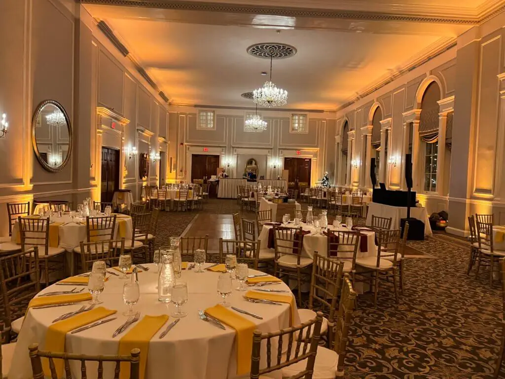 Wedding celebration and lighting at Hawthorne Hotel, gallery photo 23