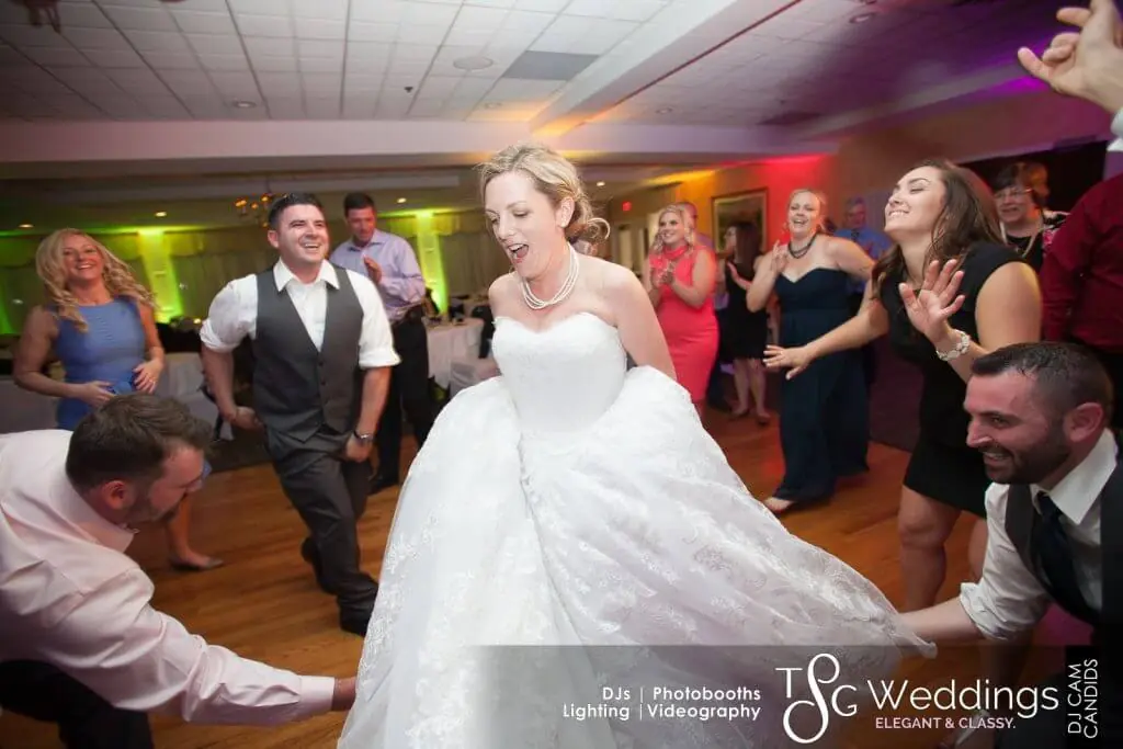Wedding celebration and lighting at Salem Country Club, gallery photo 3